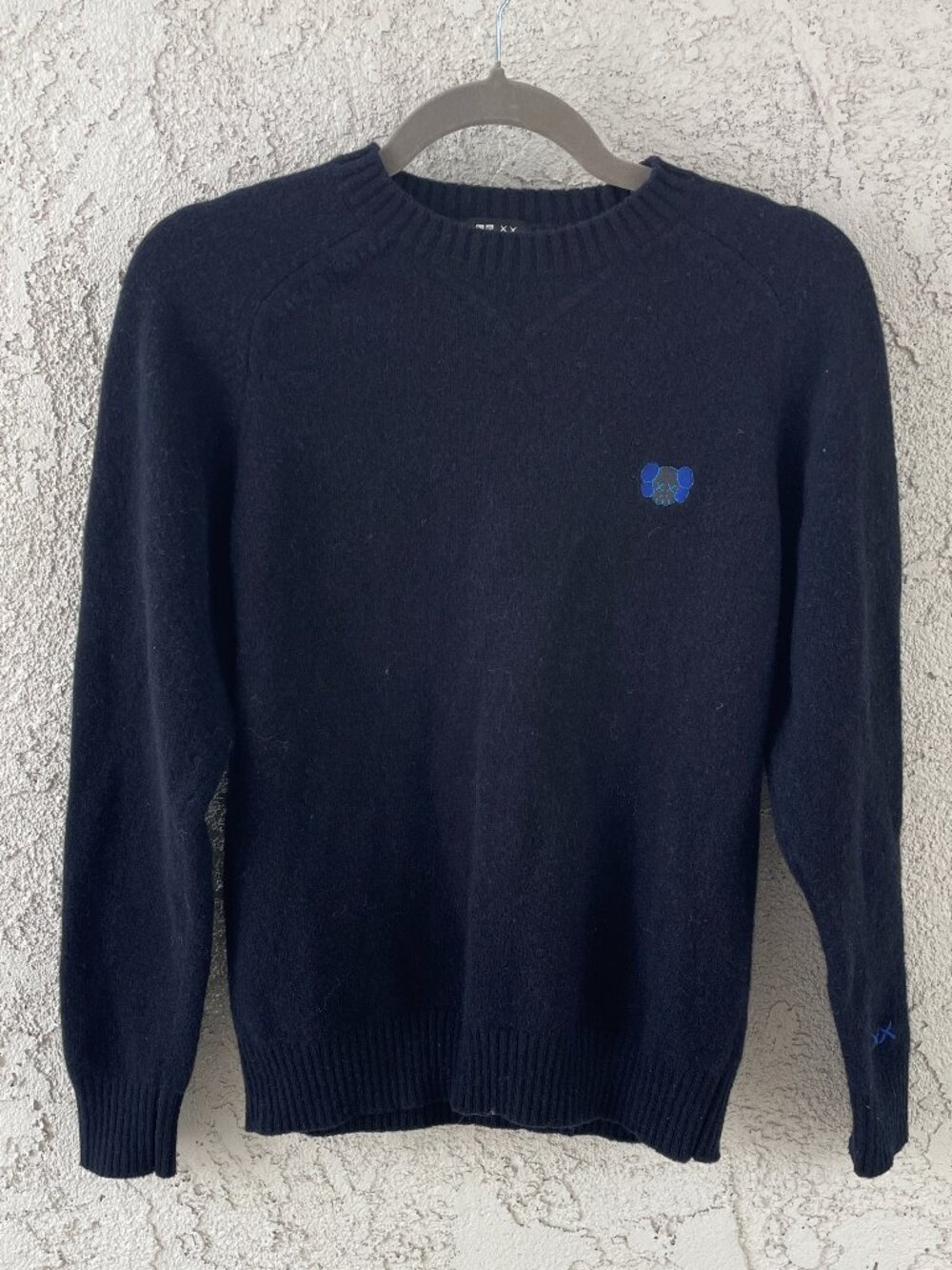 Uniqlo KAWS Companion Embroidered Wool Knit Crewneck Sweater Navy Blue Size Med